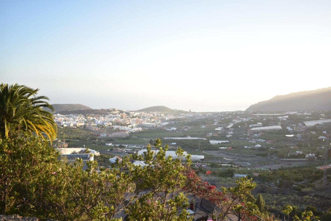 Villa Torres Los Llanos De Aridane Eksteriør billede